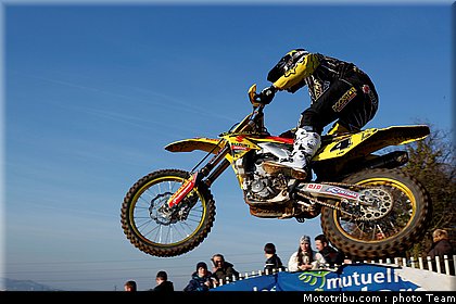leok_018_cross_international_valence_2012.JPG