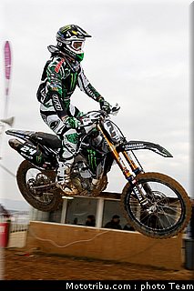 simpson_002_cross_international_valence_2012.jpg