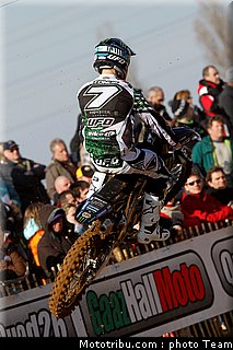tonus_002_cross_international_valence_2012.jpg