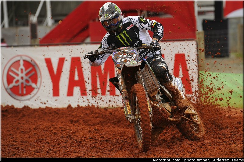charlier_001_motocross_2012_bresil_beto_carrero