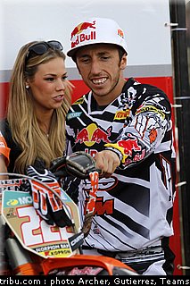 cairoli_004_motocross_2012_bresil_beto_carrero.jpg