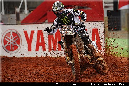 charlier_001_motocross_2012_bresil_beto_carrero.jpg