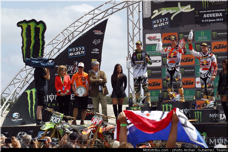 mx2_2012_agueda_searlepodium01_motocross_2012_portugal_agueda