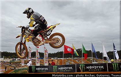 petrov_007_motocross_2012_portugal_agueda.jpg