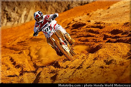 bobryshev_14_team_honda_world_motocross_2012.jpg