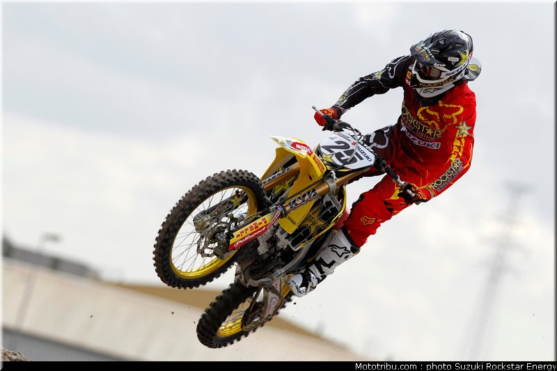 MOTO 