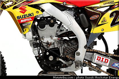 suzuki_rmz_450s_041.jpg
