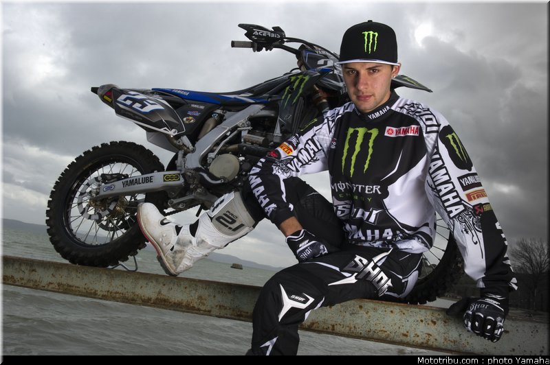 MOTO 