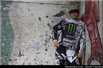 osborne_17_cross_2012_team_monster_energy_yamaha.jpg
