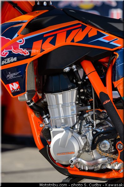 dungey_027_supercross_us_2013_anaheim_1