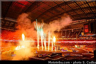 ambiance_01_supercross_us_2012_phoenix.jpg