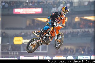 dungey_04_supercross_us_2012_phoenix.jpg