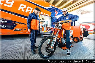 dungey_13_supercross_us_2012_phoenix.jpg