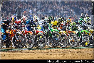 dungey_25_supercross_us_2012_phoenix.jpg