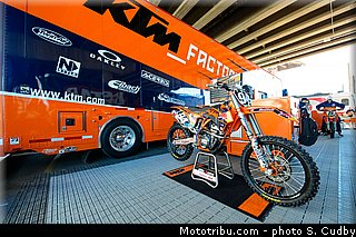 roczen_08_supercross_us_2012_phoenix.jpg