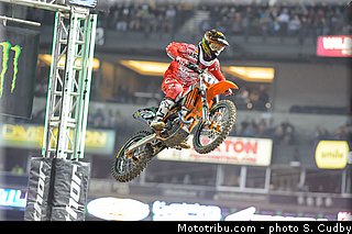 savatgy_03_supercross_us_2012_phoenix.jpg