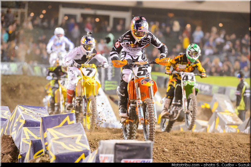 dungey_08_supercross_us_2013_anaheim_2