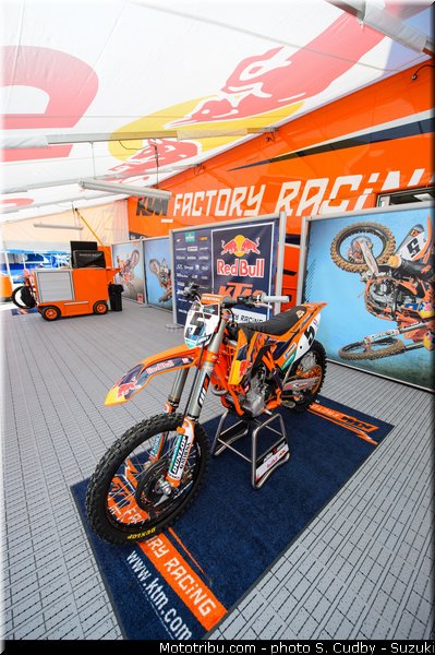 dungey_11_supercross_us_2013_anaheim_2