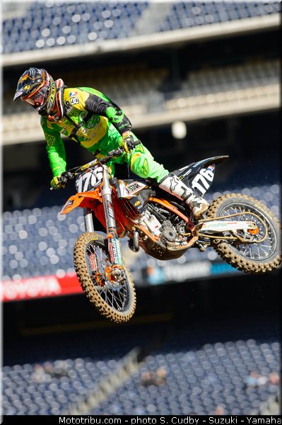 savatgy_002_supercross_us_2013_san_diego