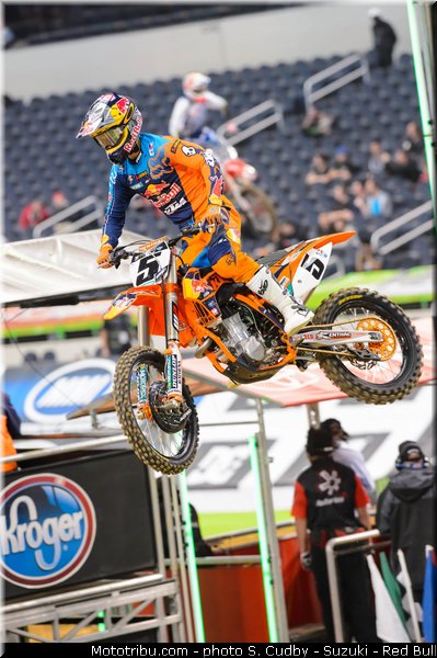 dungey_008_supercross_us_2013_arlington