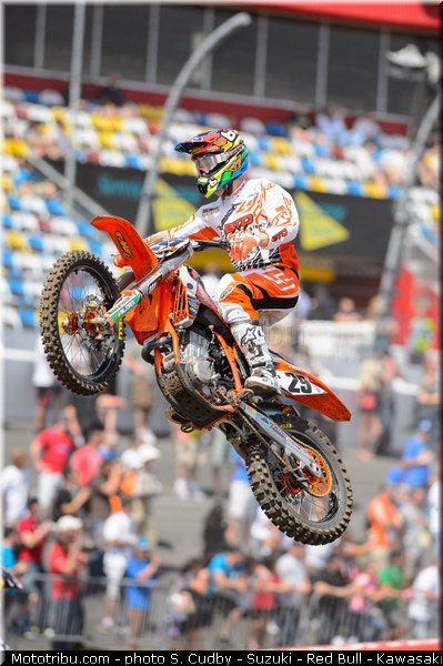short_005_supercross_us_2013_daytona