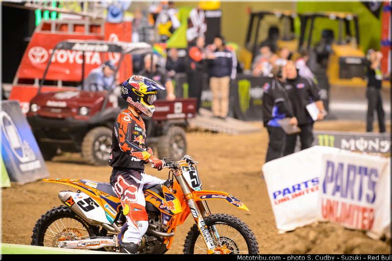 dungey_019_supercross_us_2013_indianapolis