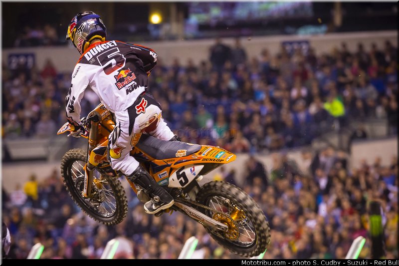 dungey_020_supercross_us_2013_indianapolis