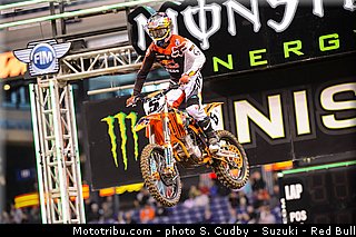 dungey_016_supercross_us_2013_indianapolis.jpg