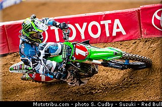villopoto_003_supercross_us_2013_houston.jpg