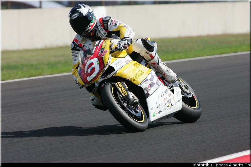 Stefano_Cruciani-vincitore_gara_stock1000