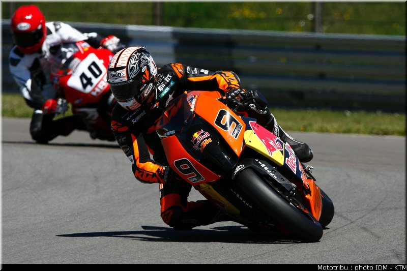 idm_003nurburgring_sbk_nebel_11