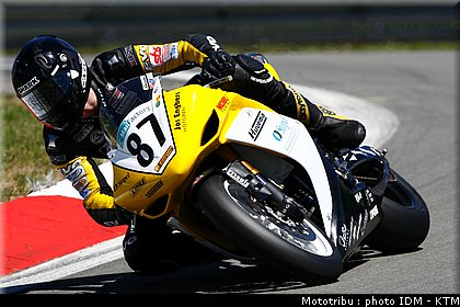 idm_003nurburgring_sbk_jones.JPG