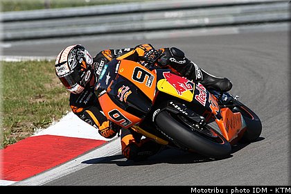 idm_003nurburgring_sbk_nebel_01.jpg
