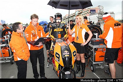 idm_003nurburgring_sbk_nebel_09.jpg