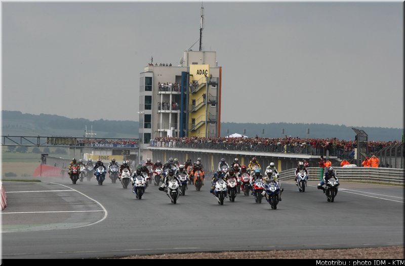 idm_004sachsenring_sbk_01