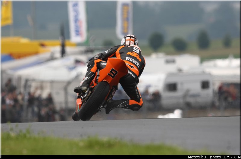 idm_004sachsenring_sbk_nebel_6