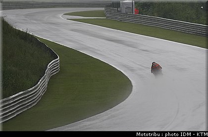 idm_004sachsenring_sbk_16.jpg