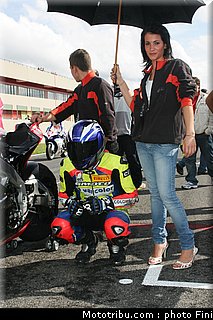 civ_pitbabe_mugello_2010_01.JPG