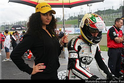 civ_pitbabe_mugello_2010_10.JPG