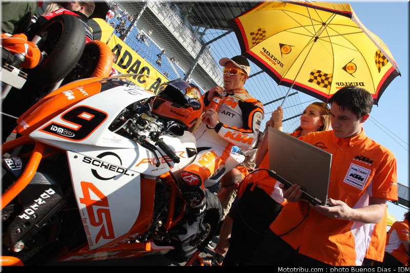 superbike_nebel_12_idm_2011_lausitz