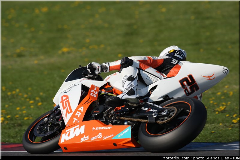 superbike_smrz_02_idm_2011_lausitz