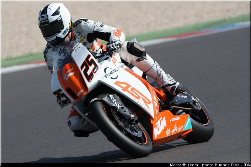 superbike_smrz_08_idm_2011_lausitz
