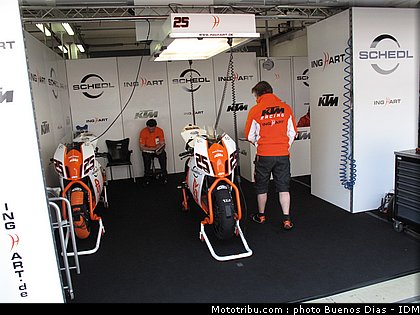 superbike_smrz_17_idm_2011_lausitz.jpg