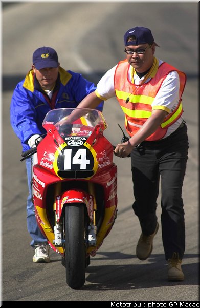 091_paddock_macao2001_7