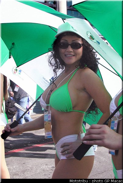 094_pitbabes_macao2001_1