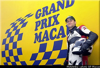 0097_paddock_macao2002_002.jpg