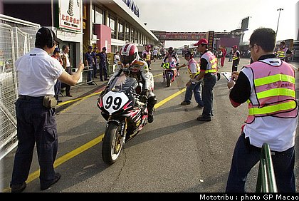 0102_paddock_macao2002_007.jpg