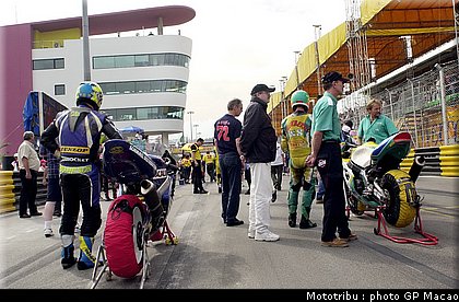 0108_paddock_macao2002_013.jpg