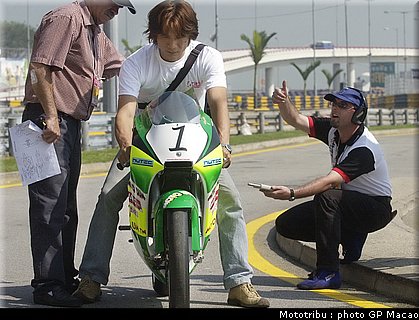 0114_paddock_macao2002_019.jpg