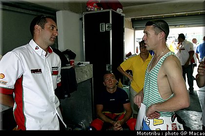 0115_paddock_macao2002_020.jpg